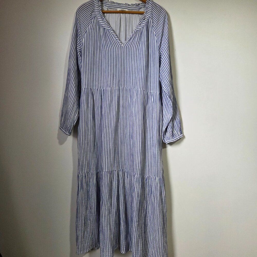 EUC BEACHLUNCHLOUNGE STRIPED SPLIT V NECK SUPER SOFT TIERED MAXI DRESS SZ SMALL